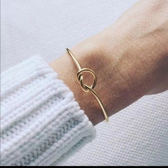 Jewelry - ❤️ dainty bracelet